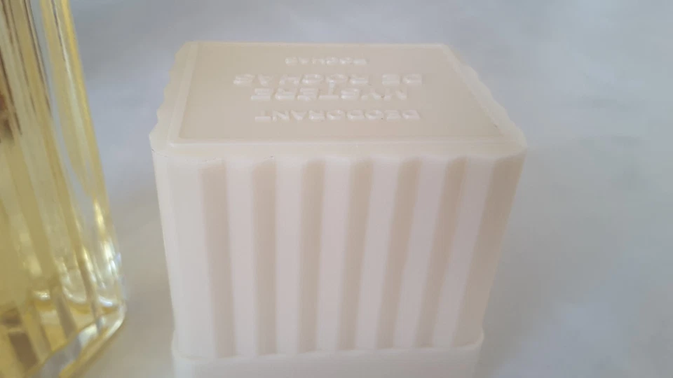 🐺🦊Mystère Rochas Déodorant 100 ml Avec Boîte Objet de Collection - Photo 4/4