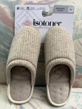 ISOTONER WOMENS SLIPPERS - SIZE 6.5-7 SMALL-BEIGE MEMORY FOAM IN/OUTDOOR- NEW