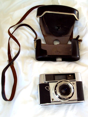VINTAGE-Agfa Optima 500 COMPUR-35mm Film Camera w/CASE. MADE IN GERMANY