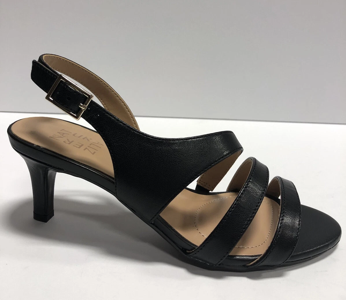 Naturalizer Women s Taimi Black Slingback Sandal Size 7 M