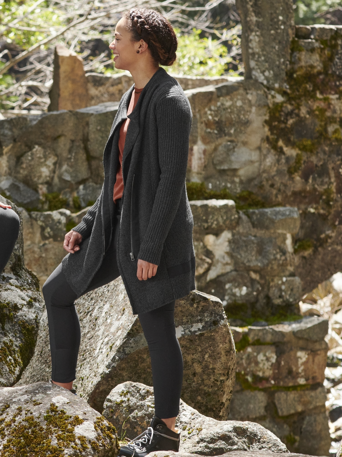 Athleta Black Thermolite Sentinel 