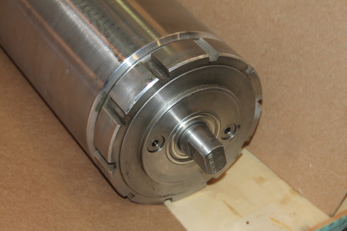 Drum Motor, 1.34hp, 3ph, 63/32" Dia, 337/16" L, 106 FPM, 138i