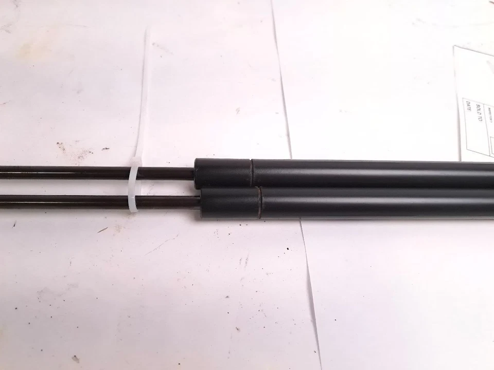 HOOD STRUT fits MERCEDES-BENZ E500 2004 - Image 3 of 4