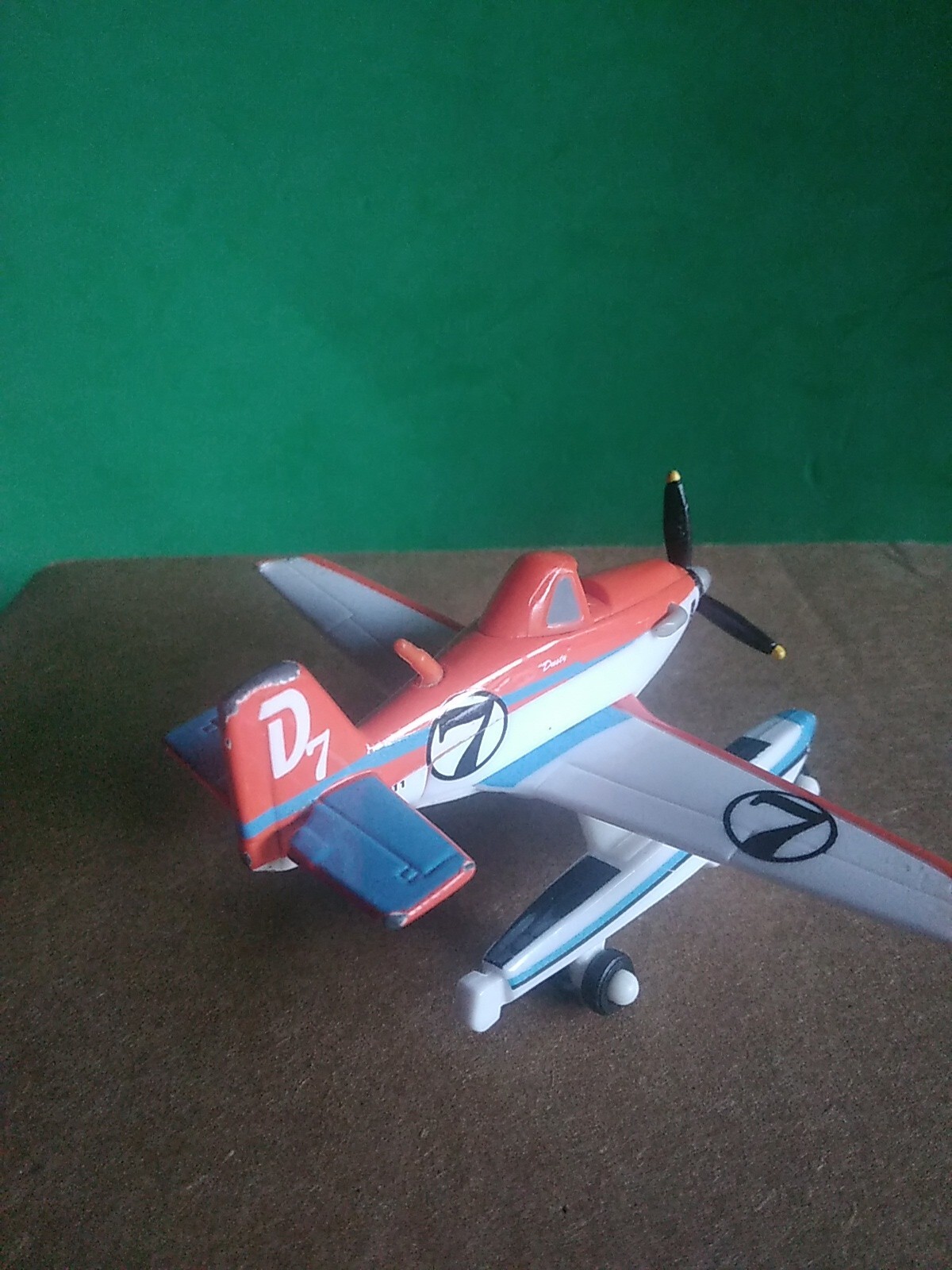Disney Pixar Planes Fire & Rescue Pontoon Dusty #7 - Picture 3 of 6