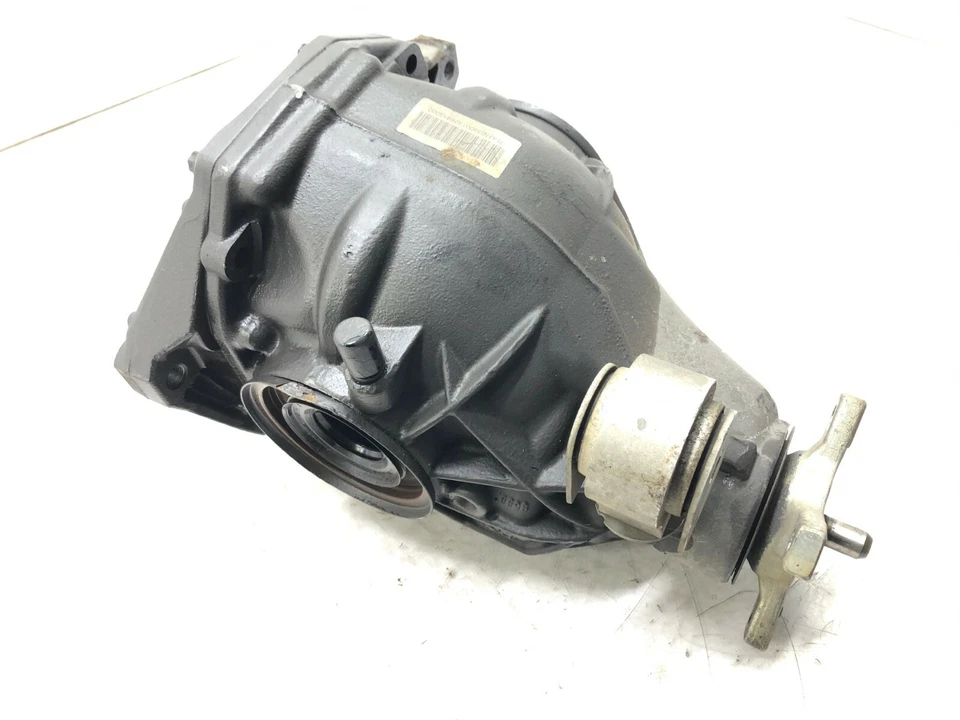 Mercedes-Benz CLS550 2012-2018 tracción trasera diferencial portador OEM. Foto 4 de 4