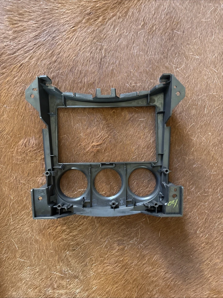 Borde de bisel de radio Nissan 370z Foto 2 de 2