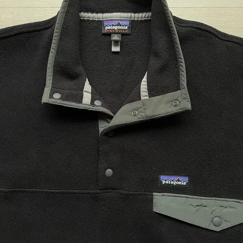 Patagonia Synchilla Black Fleece Jacket - Men’s Size L thumbnail 4