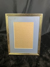 VINTAGE ETCHED GOLD BRASS METAL 8 X 10  PHOTO PICTURE FRAME W BLUE MATTING