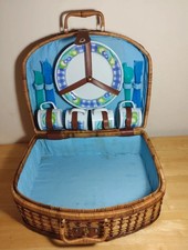 Wicker Picnic Basket Hamper Set for 2 with Plates Cutlery & Cups Blue/White