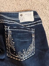 Silver Jeans Co Women's Bootcut Jeans Slim Fit Dark Wash Blue Denim Studded