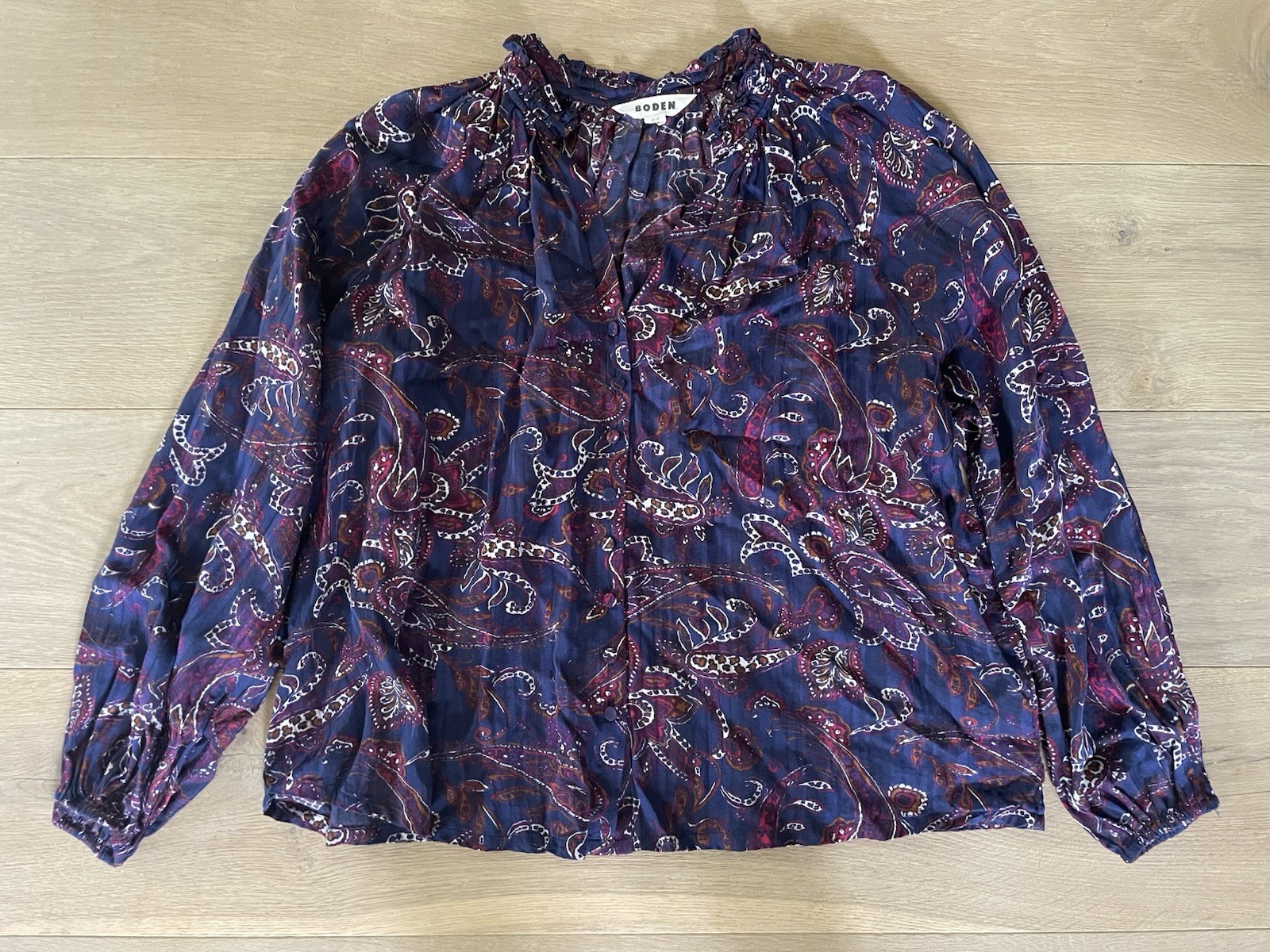 Boden Fay smocked Paisley jersey shirt - size 6