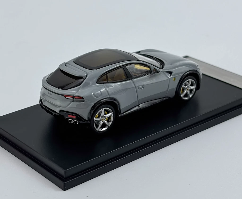 Funny Model F SUV / フェラーリ プロサングエ 1/64 Funny Model 1/64 Ferrari Purosangue SUV Yellow Diecast car