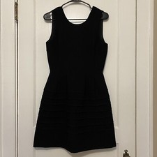 Madewell Midnight dress in black size 4 fit flare scoop neck back v tiered 