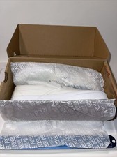  NEW In Box. Unisex VANS CLASSIC SLIP-ON. SHOE White/White VN000EYEWOO 