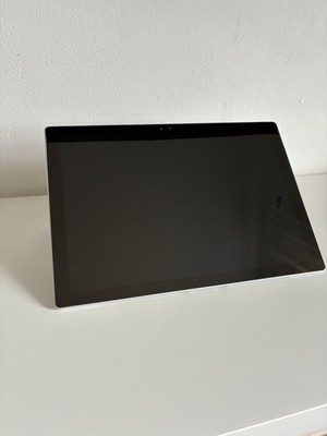 Microsoft Surface Pro 4 128GB SSD/4GB RAM Win11