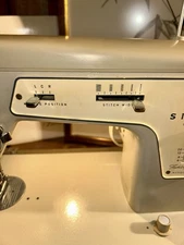 Vintage Singer Fashion Mate Sewing Machine Model 237 w/ Pedal & Case WORKS Video