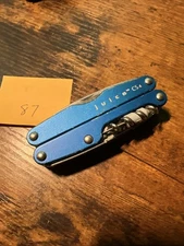 Leatherman Juice CS4 Blue multi-tool USA