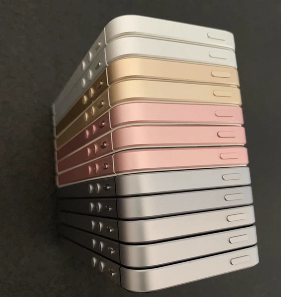 Apple iPhone SE 1ra Gen - 16/32/64/128GB - Desbloqueado - Condición Regular Batería Nueva 4