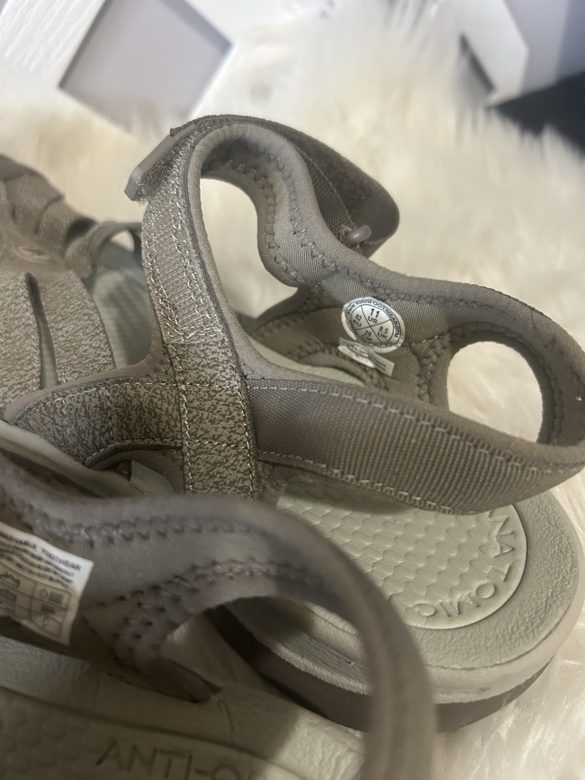 NEW KEEN Sandali donna taglia 11 M rosa lavabili impermeabili grigi