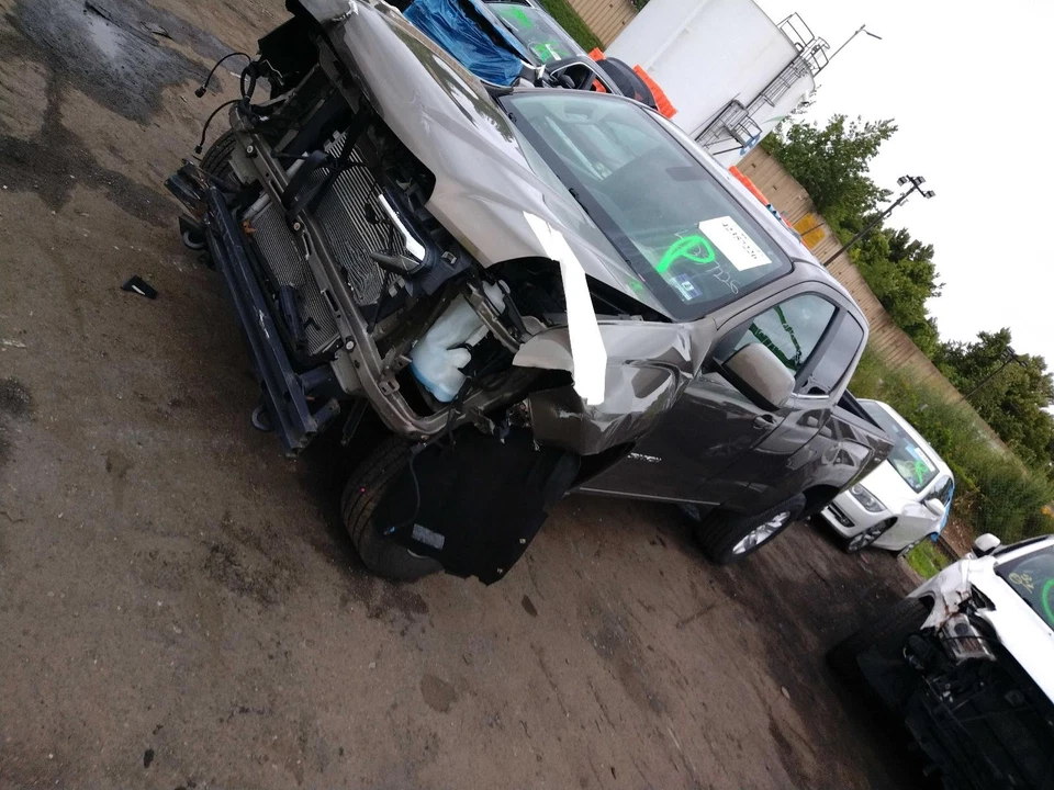 GMC Canyon 2015 velocímetro medidor OEM marrón 127 k kilometraje NJ25-20421-498592 Foto 3 de 4