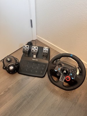 Logitech G29 Racing Wheel + Pedals + Shifter (PS4/PS3/PC Logitech G29 Racing Wheel + Pedals + Shifter (PS4/PS3/PC