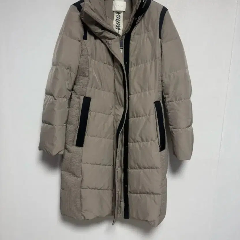 MISSHA Down Feather Padding Jacket - Used Conditi… - image 4