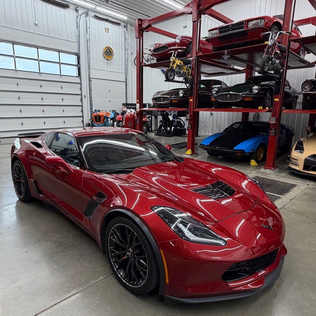 2015 RED Chevrolet Corvette   | C7 Corvette Photo 2