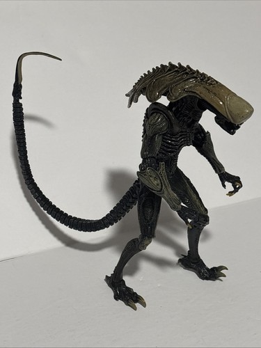 2021 Alien vs Predator Chrysalis Alien Actionfigur lose Sammelfigur - Bild 2 von 6