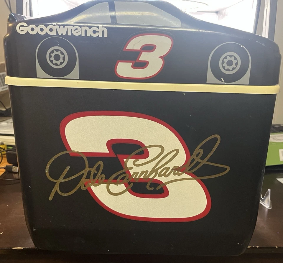 DE COLECCIÓN DALE WONHARDT #3 NASCAR ENFRIADOR SUPERIOR GM GOODWRENCH MONTE CARLO INTIMIDATOR Foto 2 de 4