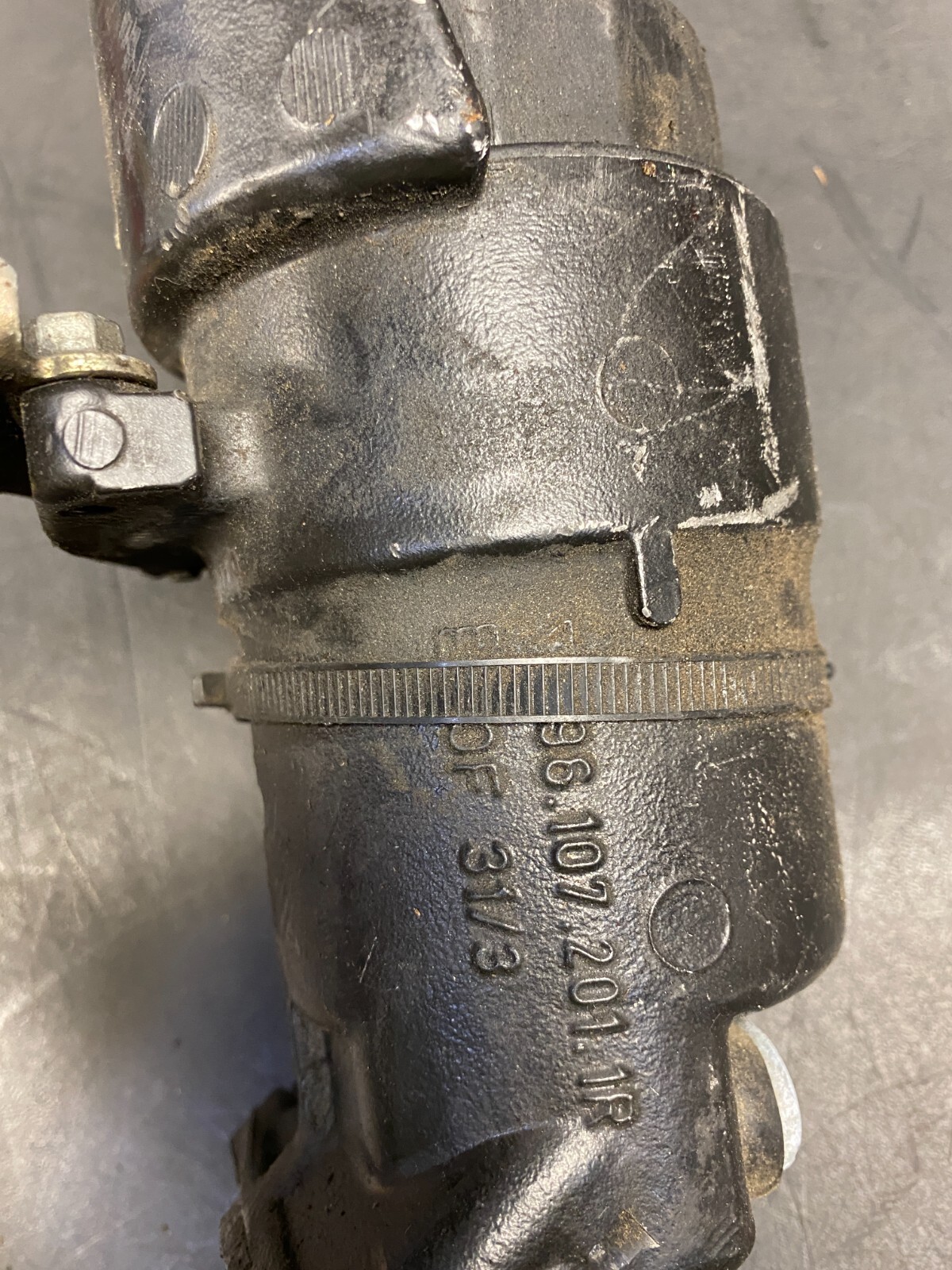 Porsche 911 GT3 2004 Oil filter housing