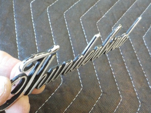 Vintage 1970s Ford Thunderbird Emblem Script - Bild 3 von 3