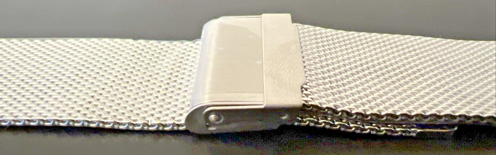 Milanese Mesh Universal 316L Band w/Foldover Buckle for 20-21-22 mm Lug Watches