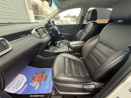 2017 Kia Sorento 2.2 CRDi KX-2 SUV 5dr Diesel Auto AWD Euro 6 (s/s) (197 bhp) ES - Picture 14 of 21