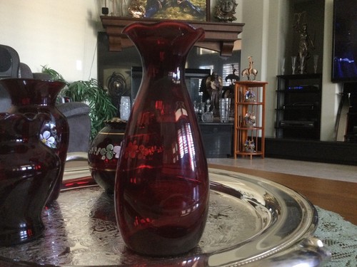 Collection of Handblown Ruby Red Vintage Small Vases/Decanters - Picture 10 of 21