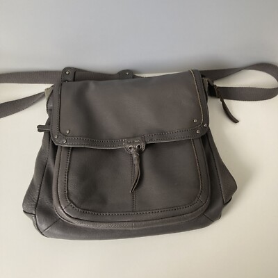 The Sak Gray Bag Turns into Backpack ( Leather ) Magnetic  display picture 3