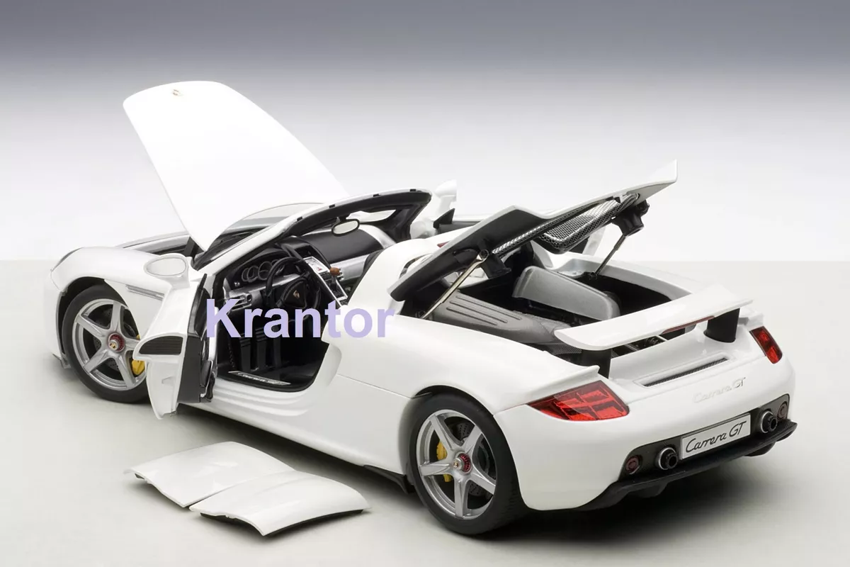 1 18 AUTOart Porsche Carrera GT 2003 wei white 78045 NEU OVP
