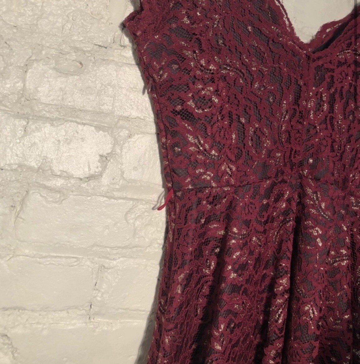 ModCloth - Red And Gold lace dress - Size Medium | eBay ModCloth - Red And Gold lace dress - Size Medium | eBay