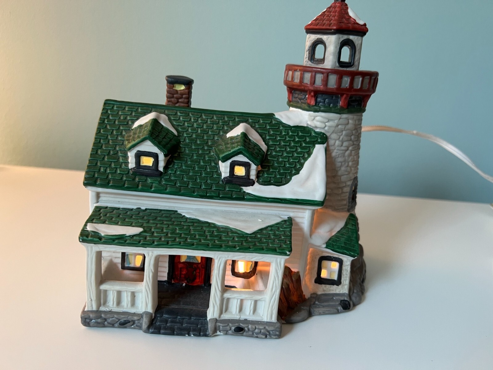 Dickens Keepsake Porcelain Lighted House Heritage Heartland Valley