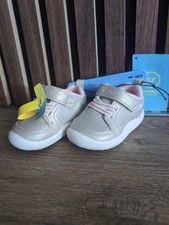 Munchkin by Stride Rite Miller Baby Casual Sneaker Size 2 Color:Champagne NEW