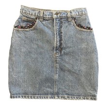 VTG 80s 90s youthful cottagecore whimsy floral fabric detail denim mini skirt 26