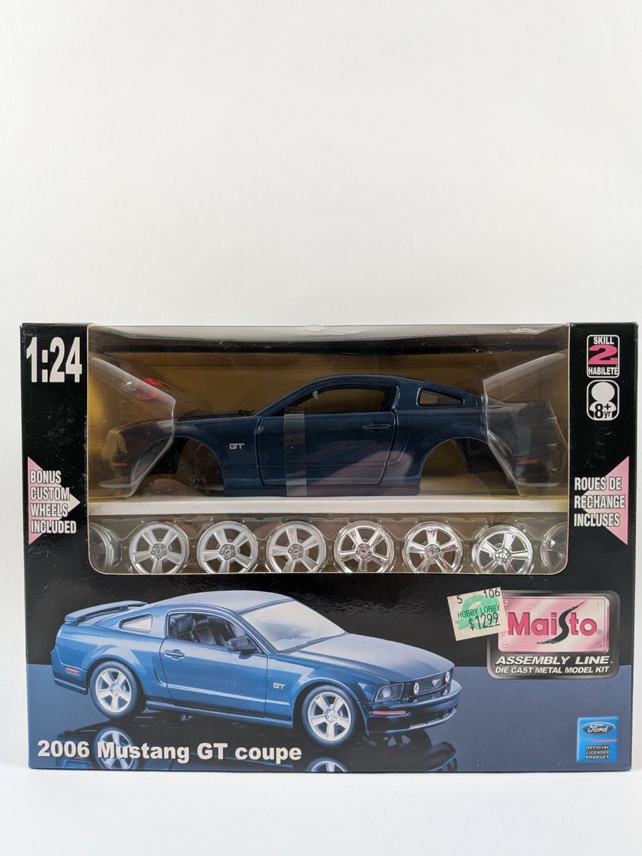 MAISTO 1/24 DIECAST MODEL KIT ASSEMBLY LINE 2006 FORD MUSTANG GT