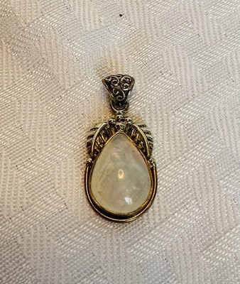 Vintage Sterling Silver 925 Teardrop Shaped White Milky / Snow Quarts Gemstone