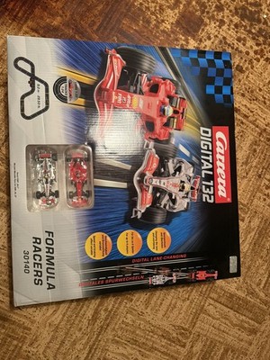 Carrera Digital 132 + elektronischer Rundenzähler + 4 Autos