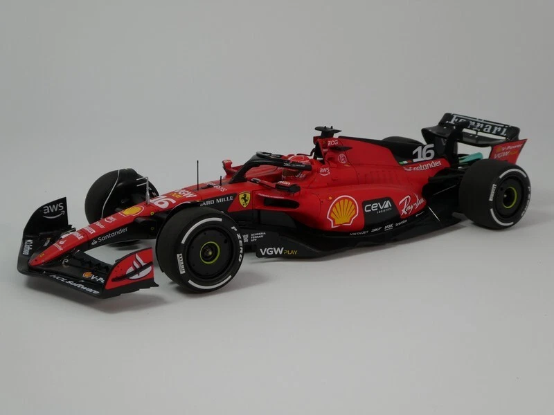 BBR Ferrari SF-23 #16 Charles Leclerc Singapore GP 2023 1/18 BBR231816D - Immagine 2 di 4