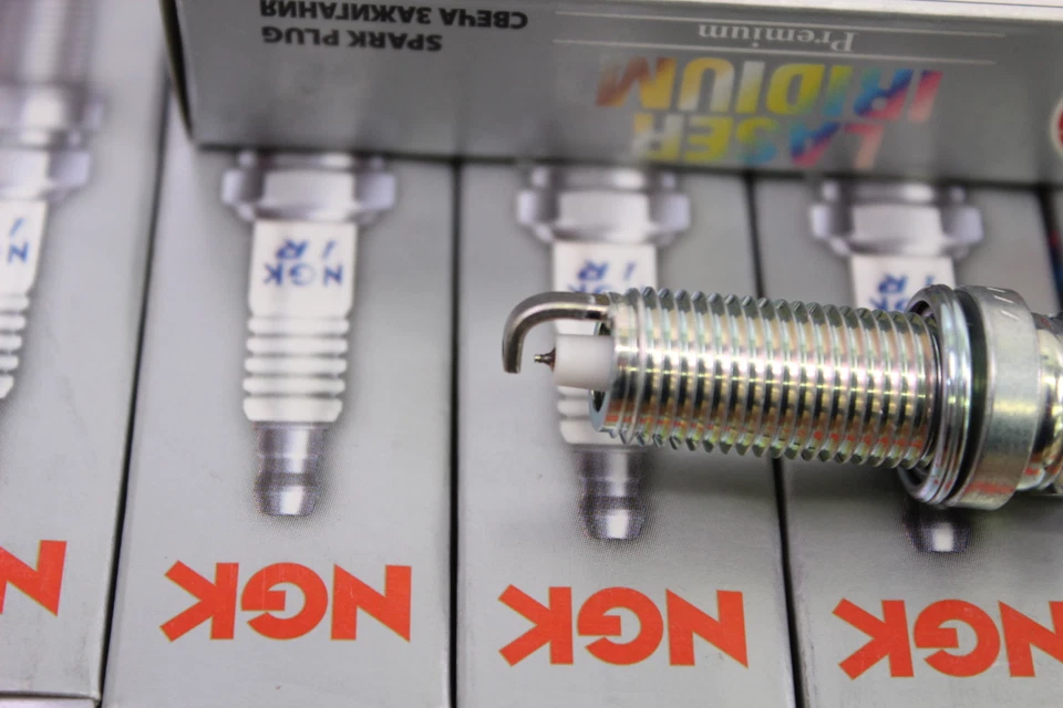 BUJÍA NGK ILZKAR7B11 #1654 NUEVA - CANTIDAD 10 Foto 4 de 4