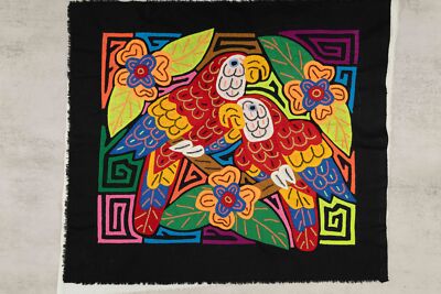 パナマモラ(ワシのペアモラ) Gift for Bird Lover Two Scarlet Macaws Branch Kuna Mola Panama