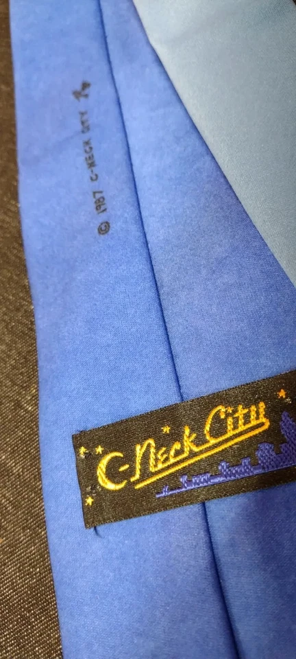 Corbata azul pez vintage años 80 hecha a mano pluma amarilla circa 1987 CUELLO CITY FISH azul Foto 4 de 4