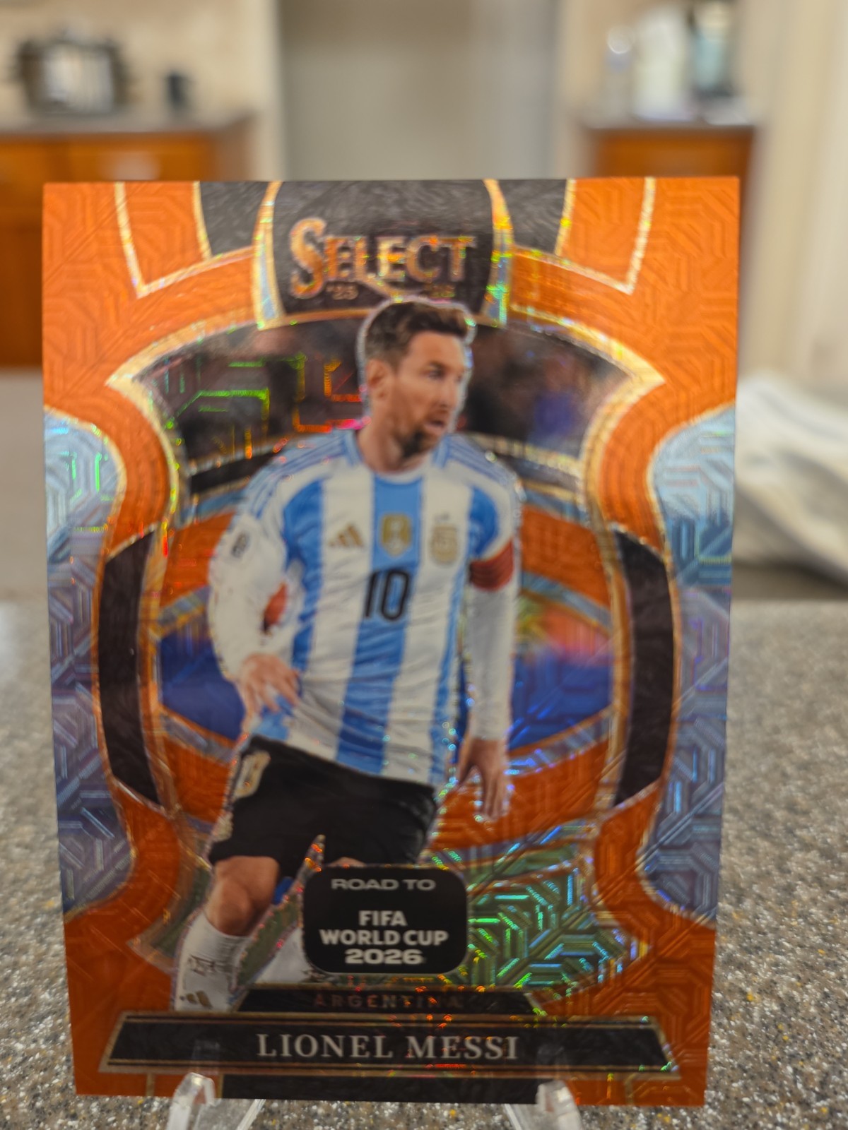 2025-26 Panini  World Cup Lionel Messi Orange Mojo Prizm581/825 #56 view 3