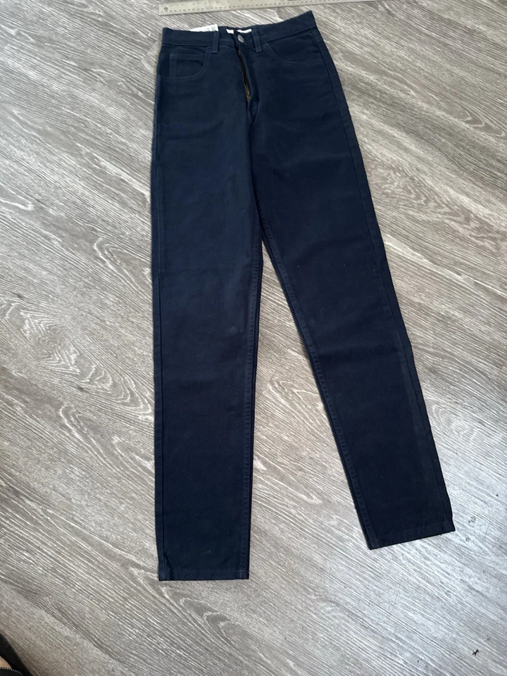 Jeans preto vintage Guess 28 Deadstock novo sem etiquetas - Imagem 2 de 4
