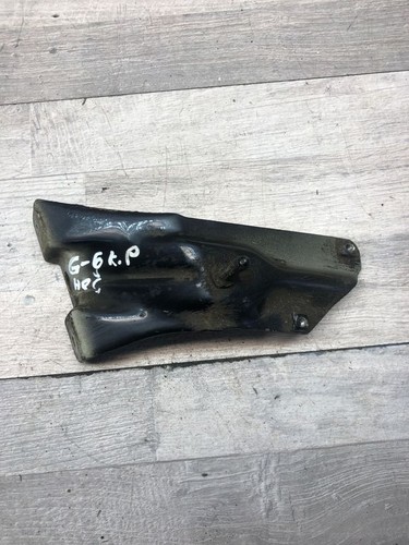 Volkswagen Golf VI 2010 Vorne links Halterung Kotflügel 5K6821135 TNR18573